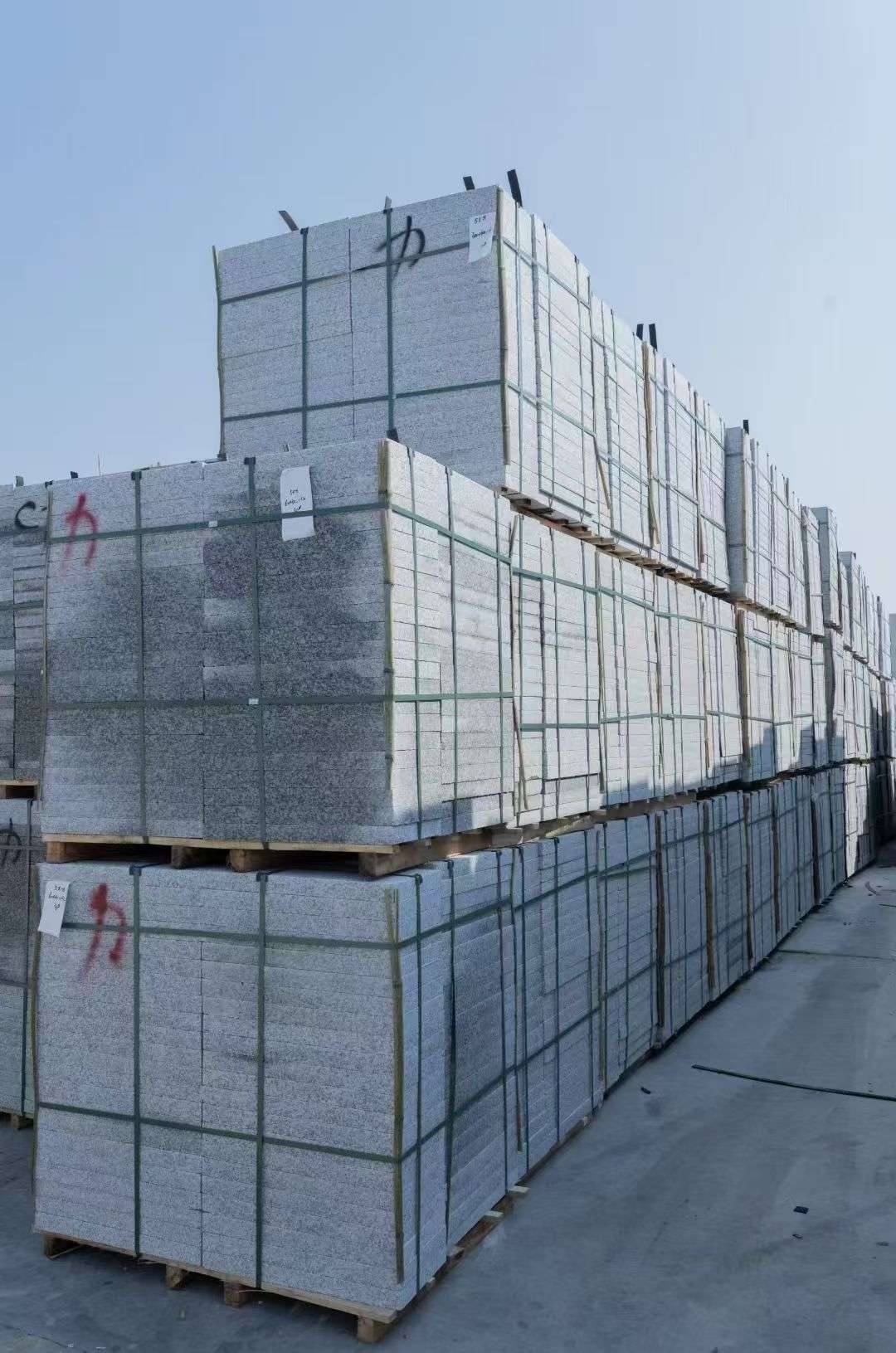 杭州 芙蓉白、大花白、小白花荔枝面成品地铺石