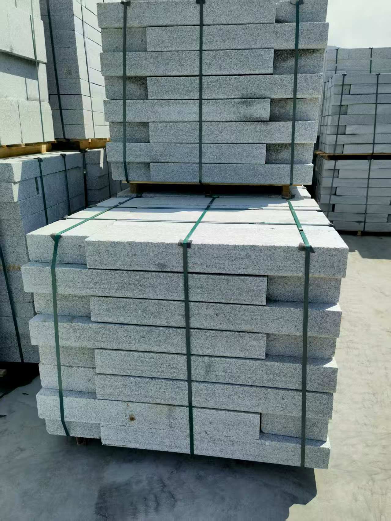 杭州 芙蓉白花岗岩路沿石、平石尺寸标准，色泽均匀